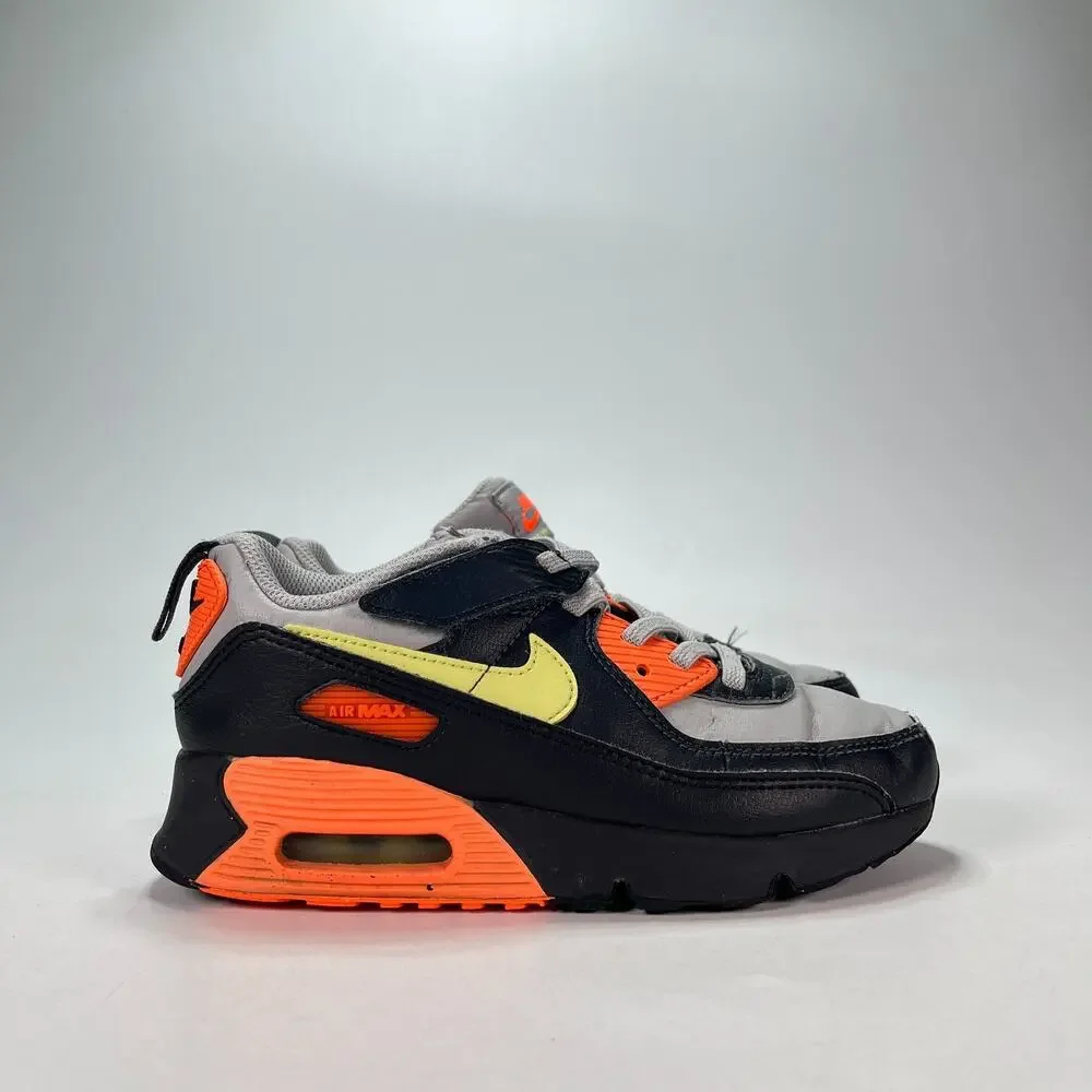 Nike Air Max 90 LTR Grey Hyper Crimson Black Sneakers IH1417-033 Youth Size 1.5Y